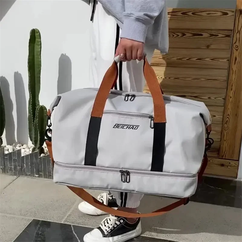 Mode Gym Fitness Taschen Für Frauen Große Kapazität männer Sport tasche Wasserdichte Wochenende Reise Weibliche Messenger Tasche Trocken Und Nass