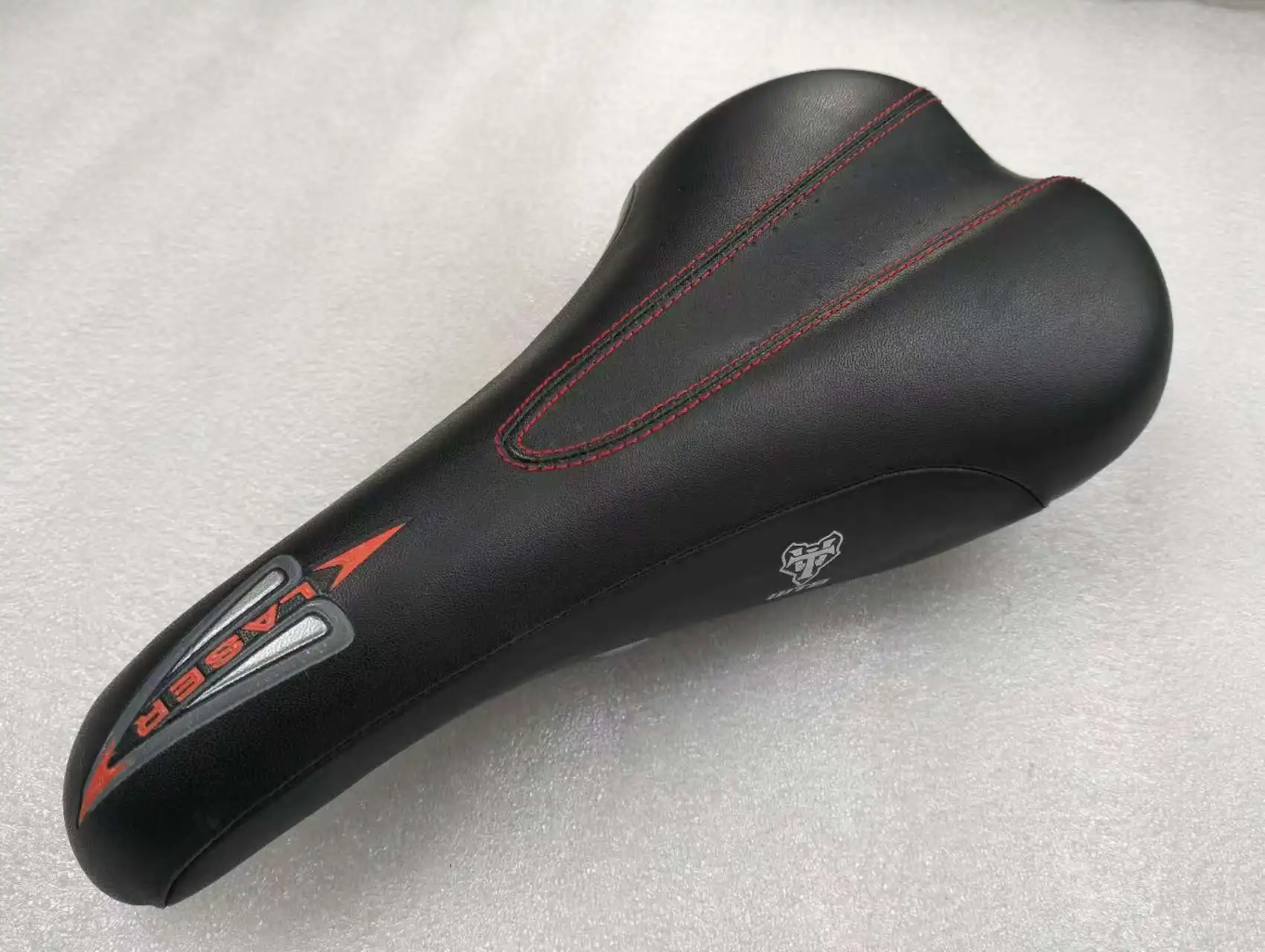 

Седло WTB LASER V RACE для MTB, туристическое, L267X, ширина 145 мм, направляющие из хромомолибденовой стали