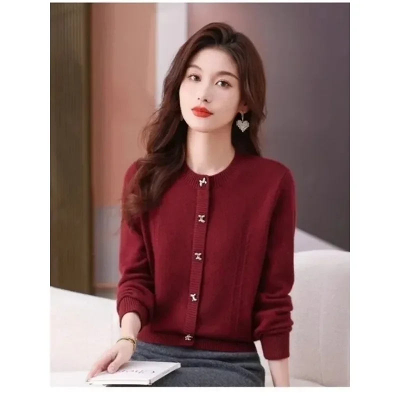 Cardigan Top lavorato a maglia versatile per giovani donne Nuovo autunno sciolto stile coreano lavorato a maglia