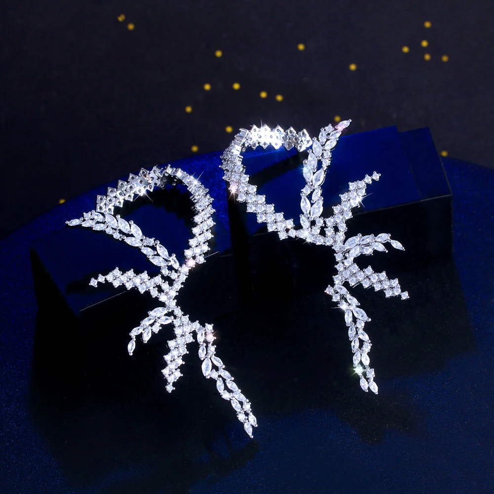 CWWZircons Geometrische glänzende Zirkonia Luxus Statement große lange Ohrklemmen-Ohrringe für Damen Hochzeit Party Großhandel E1131 – Detail 5