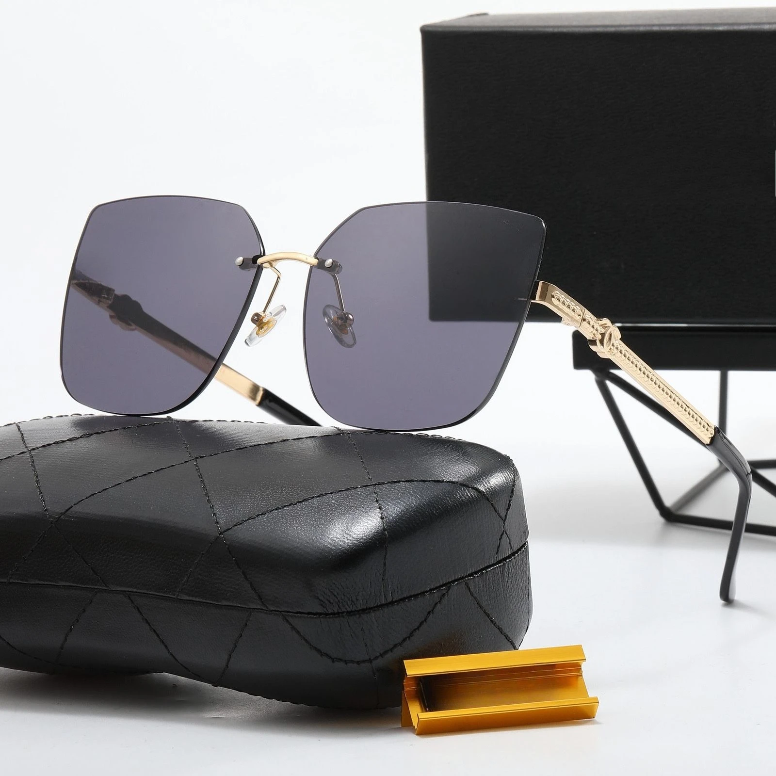 

Luxury Casual Fashion Sunglasses, UV400 Windproof Sunglasses, Durable Frames, Outdoor Sports Glasses, Hiking Glasses