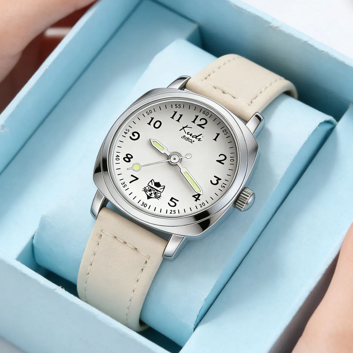 

KUDI Compact Girls' Watches, Fashion Digital Simple Leather Quartz Watches, Simple Trend Watches for Women