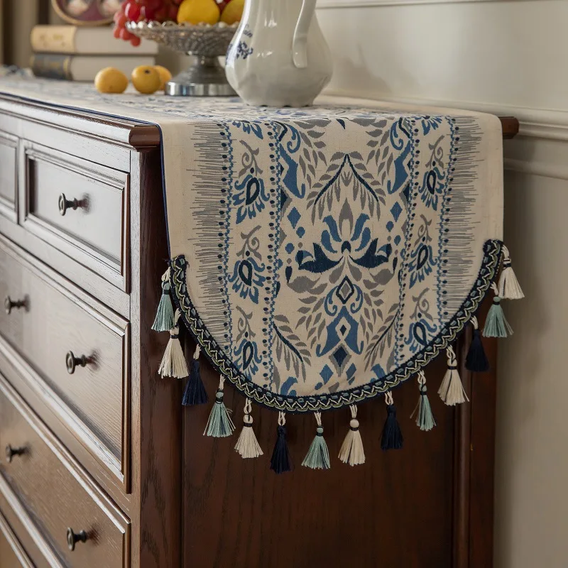 High-end Light Luxury Table Runner Dining Table Tea Room Cabinet Cover Floral Tassel Table Runner Retro Long Tablecloth