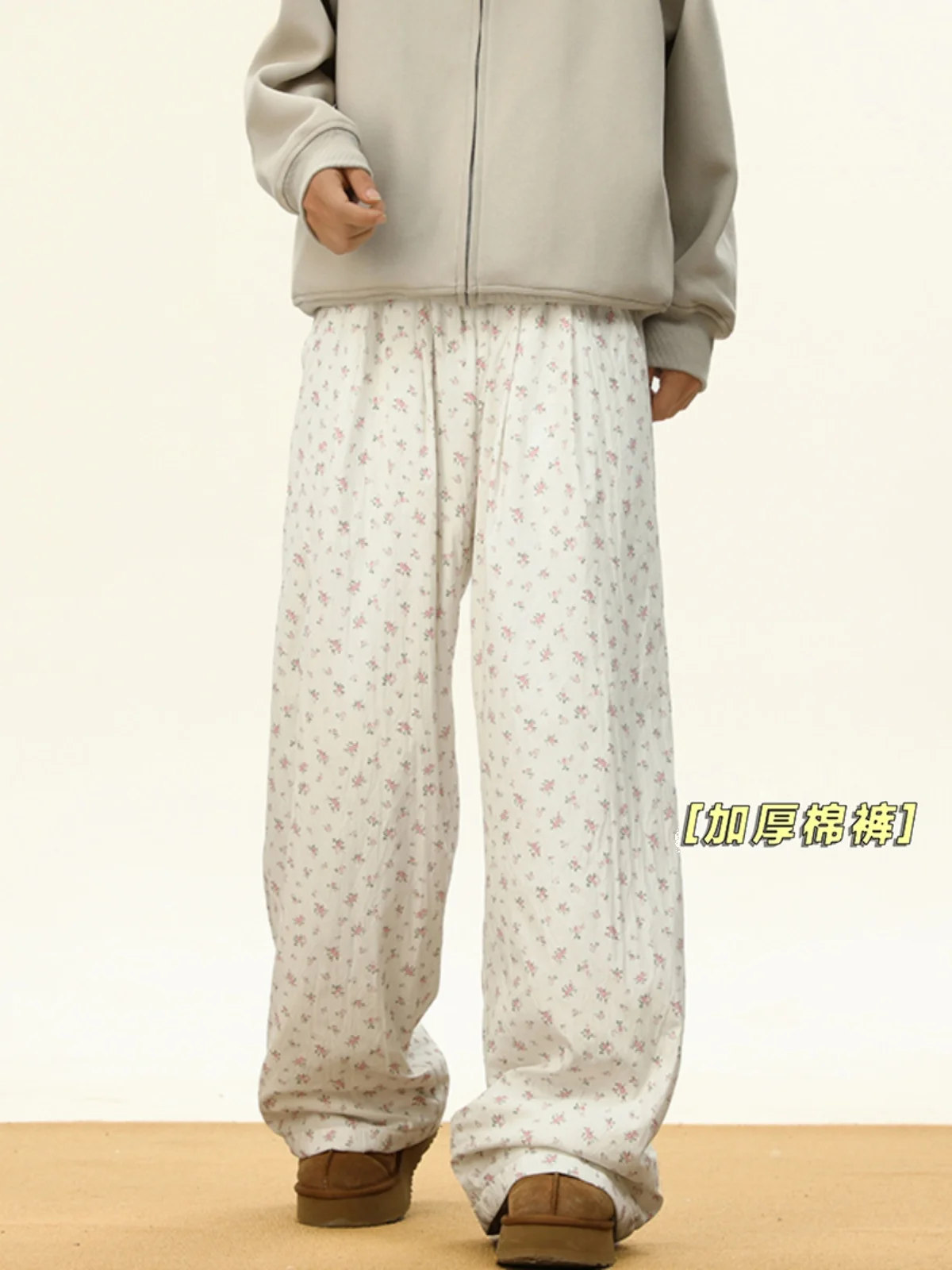 

Мужские утепленные зимние хлопковые брюки с цветочным принтом, широкие, свободного кроя, для носки в холодную погоду при температуре ниже 40 градусов Цельсия.