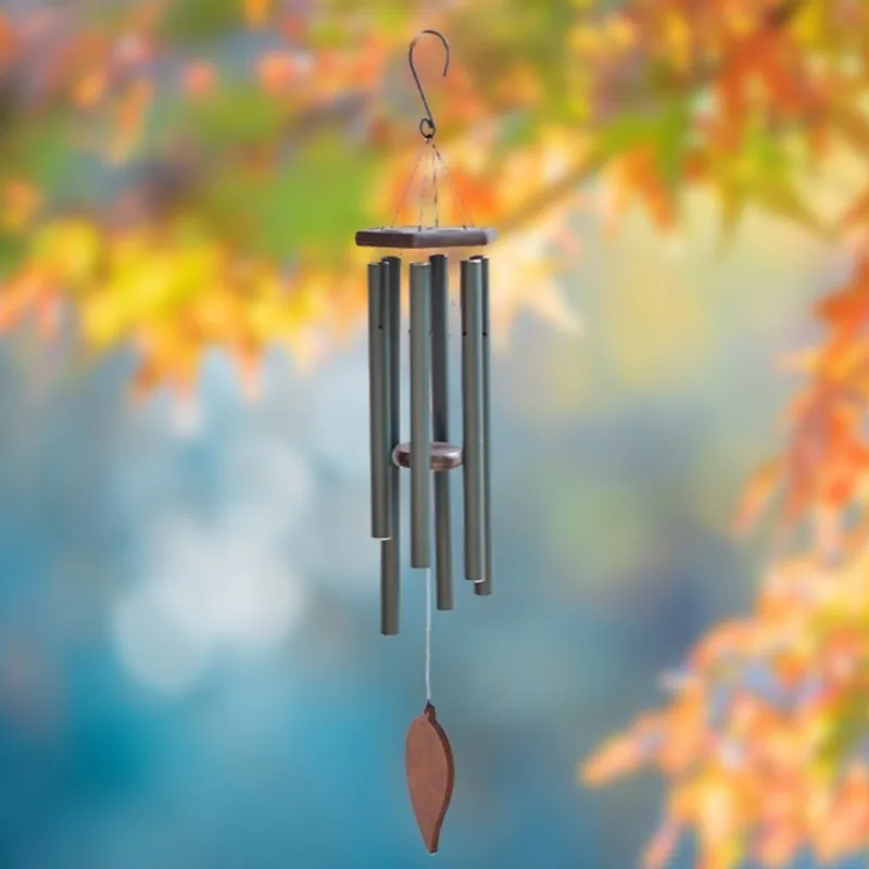 

Скандинавские колокольчики из массива дерева, гладкие колокольчики ручной работы с кленовым листом, балконные колокольчики, черная металлическая труба, креативный роскошный современный домашний декор