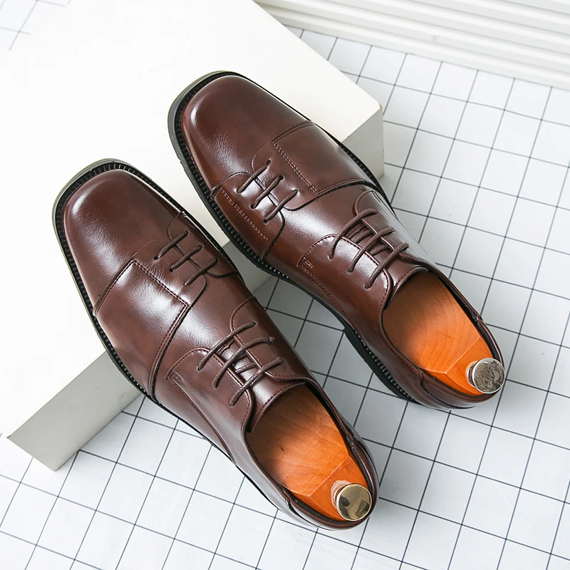 

Square Toe Strap Men Derby Shoes Fashionable Retro Business Formal Party Wedding Shoes