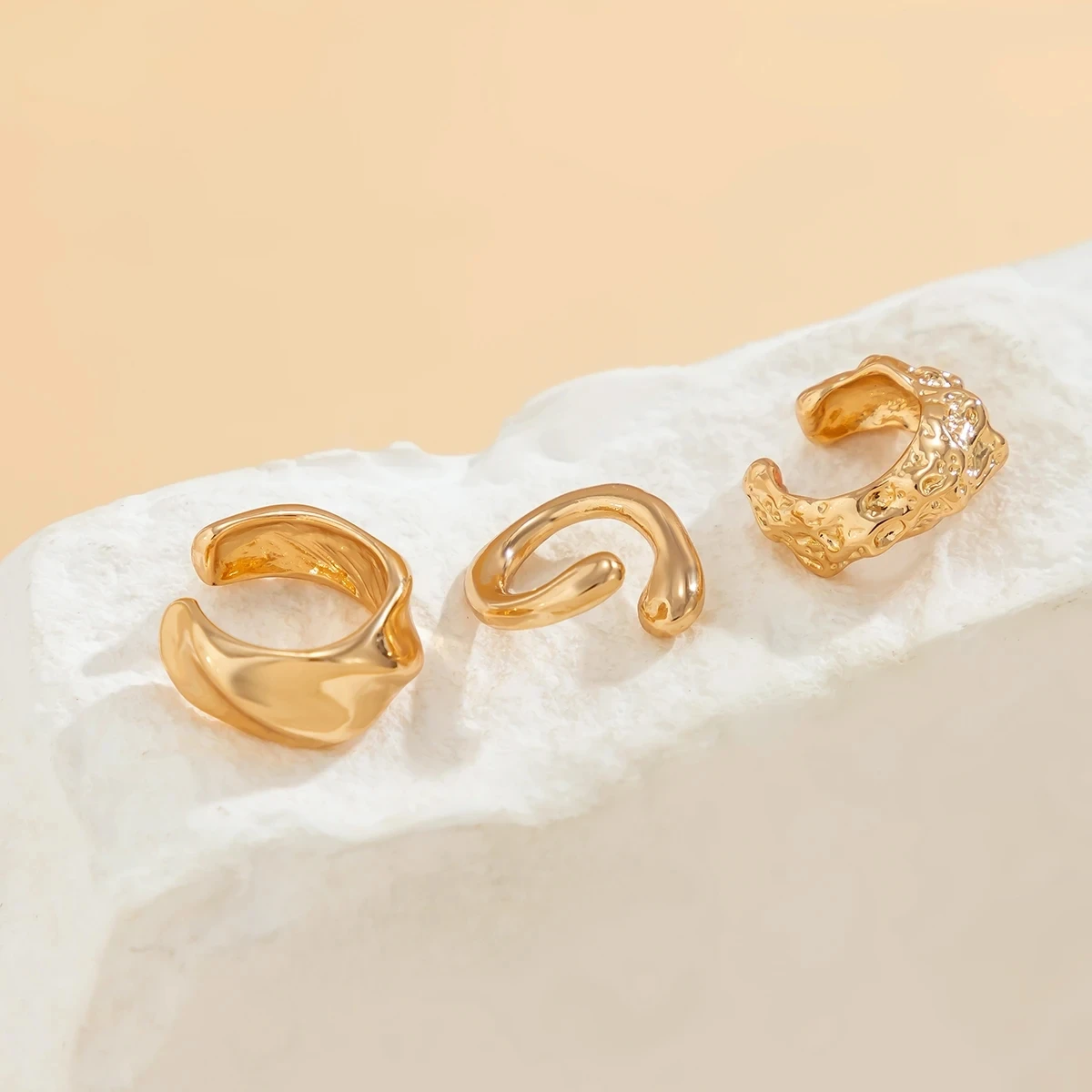 3Pcs/set Metal Chunky No Piercing Clip Earrings Geometric Ear Cuff Earrings for Women Ladies Party Girls Y2K Jewelry 2024 Trendy image 4