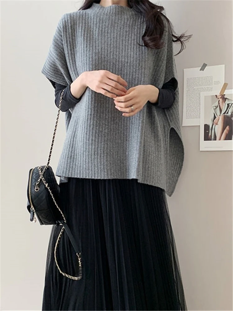 REALEFT Autumn Winter Sleeveless Women\'s Vest Sweaters Casual O-Neck Knitted Pullovers Tank Sweaters Korean Female 2023 New