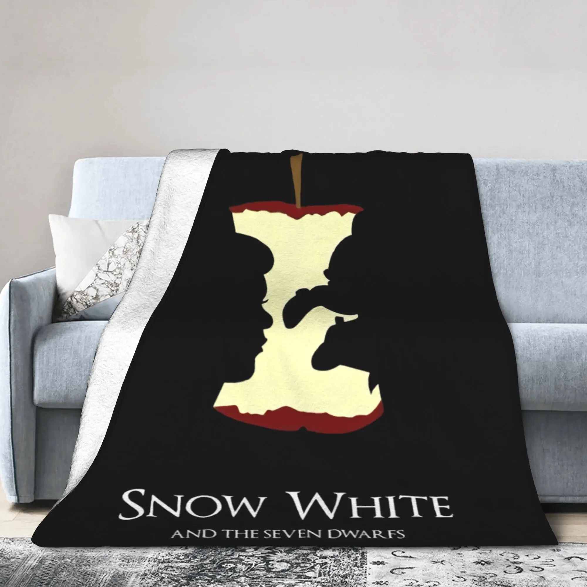 Manta con póster de película Blancanieves 2025, manta de franela de manzana envenenada, colcha para sofá de casa, colcha ligera portátil