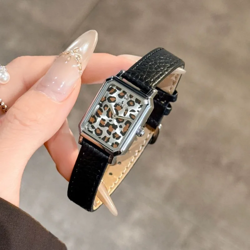 ICHUMU Watch Female Leopard Print Small Square Watch Light Luxury High Sense Fashion Trend Personalized Belt Watch
