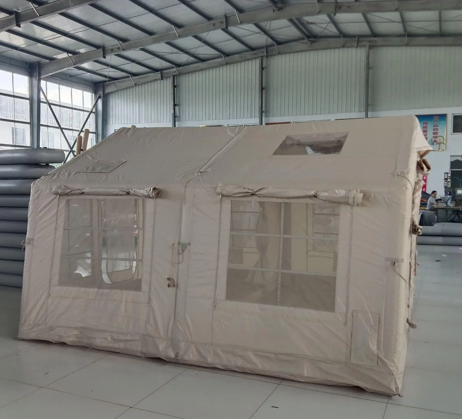 Popular Design Outdoor Camping Oxford Fabric for 3-5 People Waterproof Inflatable Tent