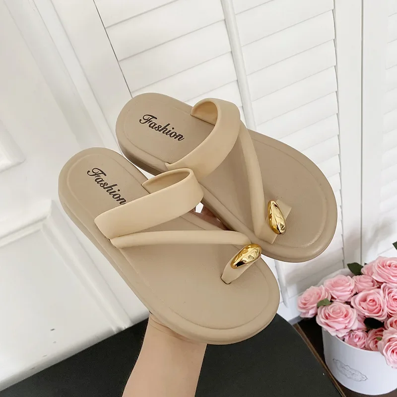 

Women's Summer Platform Flip-flops Non-slip Comfortable Korean Version of Casual Seaside Beach Toe Sandals