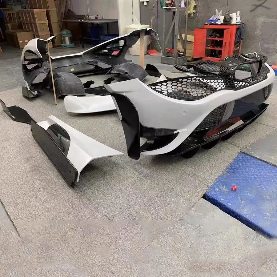 Высококачественный сухой карбоновый задний бампер для McLaren 720S 724S 765LT, стильный задний диффузор из углеродного волокна, обвес автомобиля