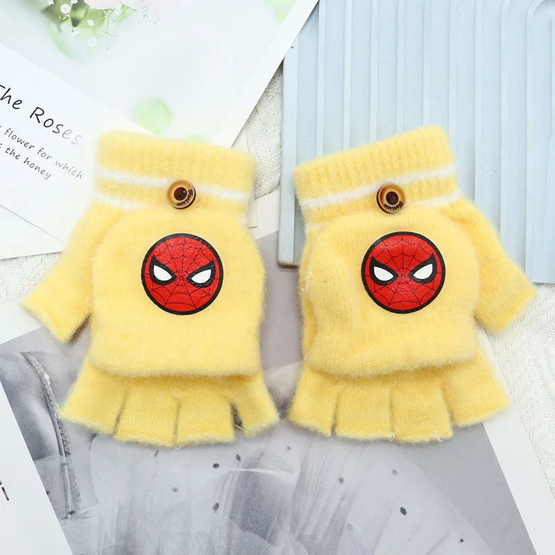 MINISO Marvel Spider-Man gloves autumn and winter flap warm five-finger boys half-finger female baby writing homework gloves