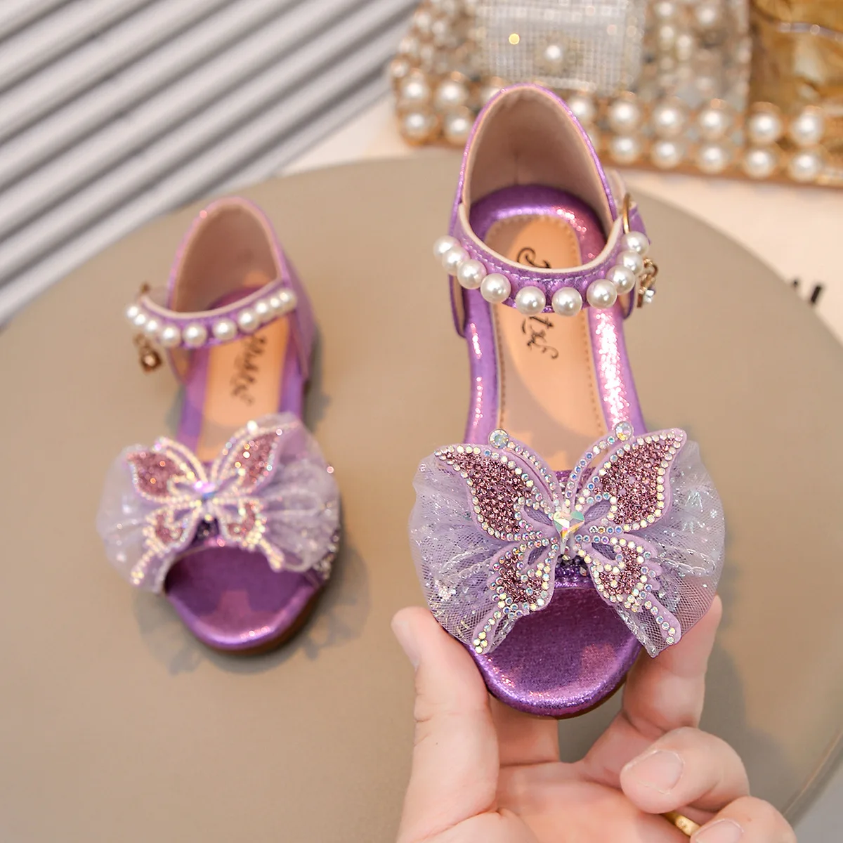 

New Summer Middle Child Princess Sandals Children Soft-Soled Casual Shoes Kids Open-Toe Sandals Girls Performance Stage Shoes