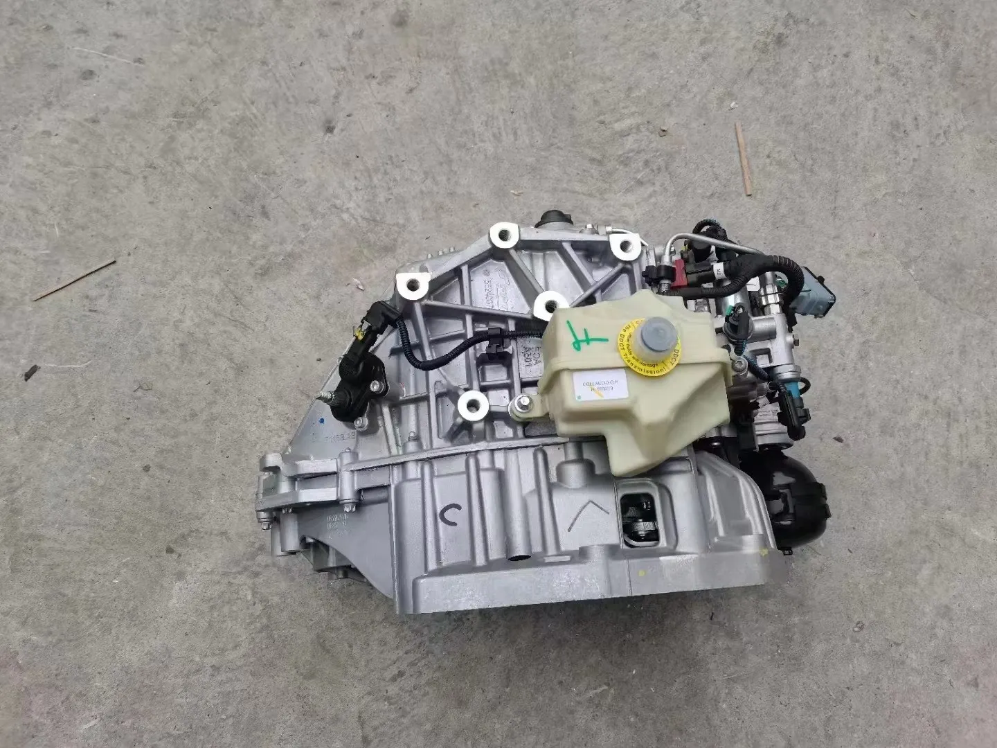 Brand New C635 Dual Clutch 1.4T 2WD 55252022 55262548 46345607 OE  Auto Part Transmission Gearbox Assembly
