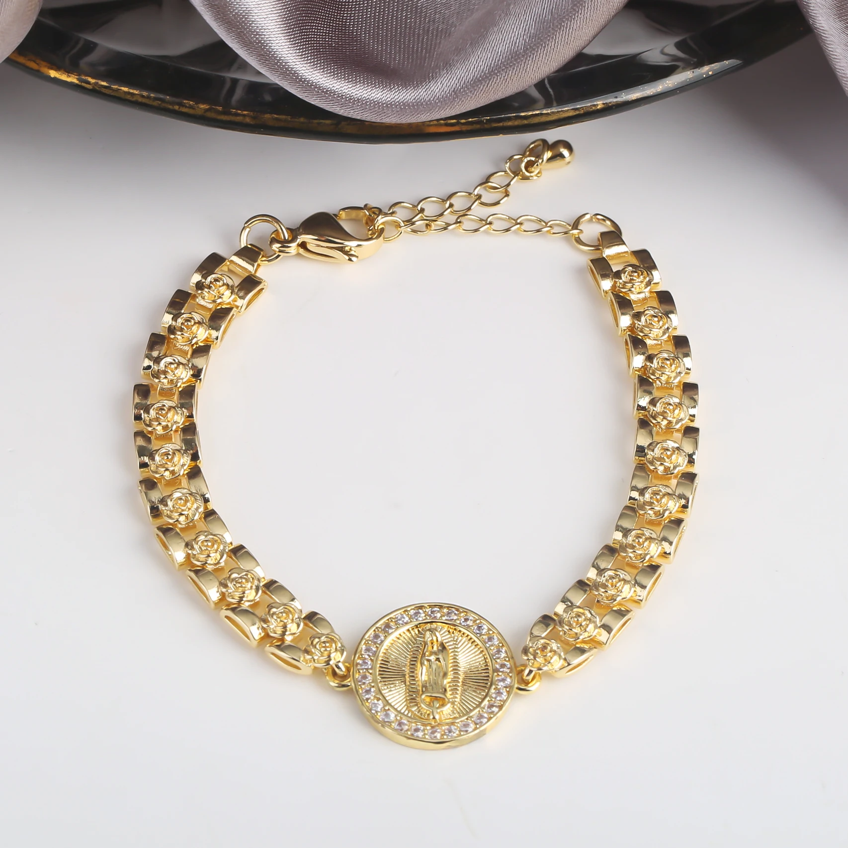 New Design Rosette Chain Virgin Mary Bracelet Fashion Woman Adjustable Bracelet Delicate Birthday Party Jewelry Gift Wholesale