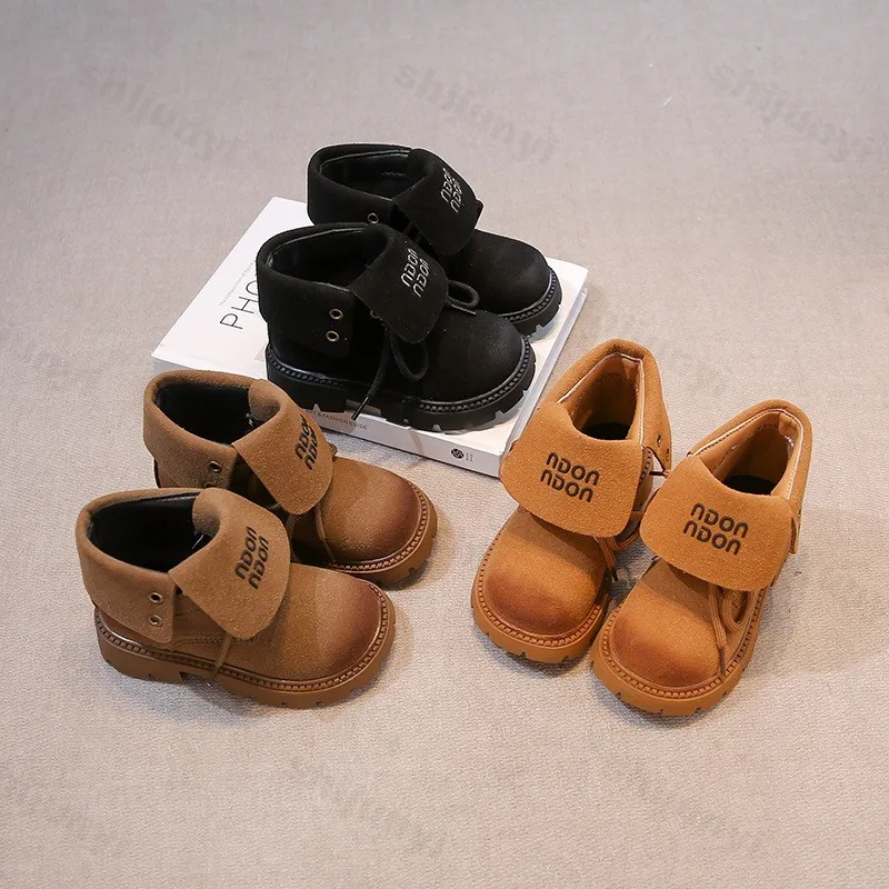 

Girls' Retro Casual Thick Sole Short Boots for Women 2025 Autumn New Childrens' Fashion Versatile Comfortable Chunky Ankle Boots