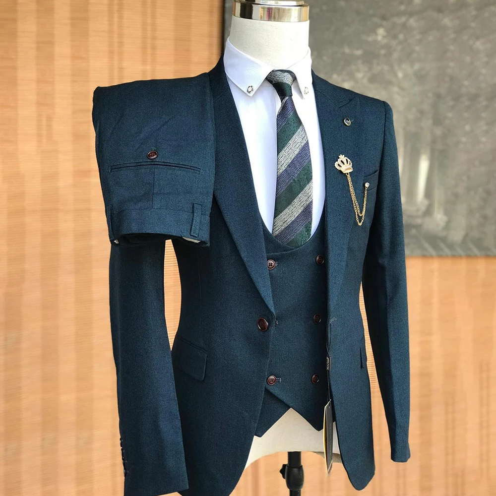 

Chic Solid Color Men's Suits Fashion Single Breasted Peak Lapel Slim Fit 3 Piece Jacket Pants Vest Customzied Male Clothing Sets