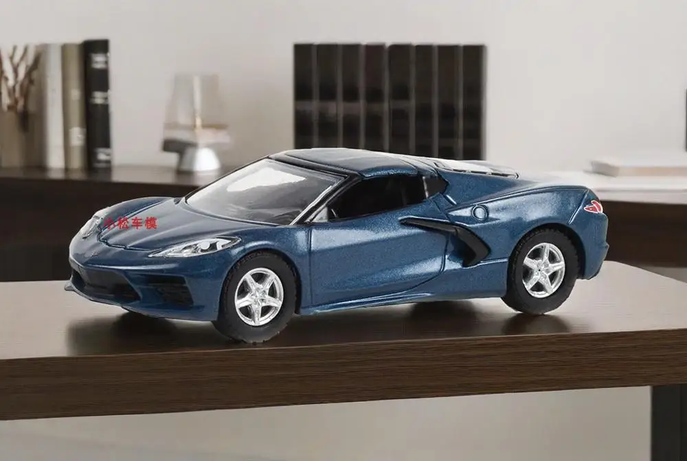 

GreenLight 1:64 2020 Chevrolet Corvette C8 Stingray 1LT Alloy simulation micro car model collection decoration car toy gift
