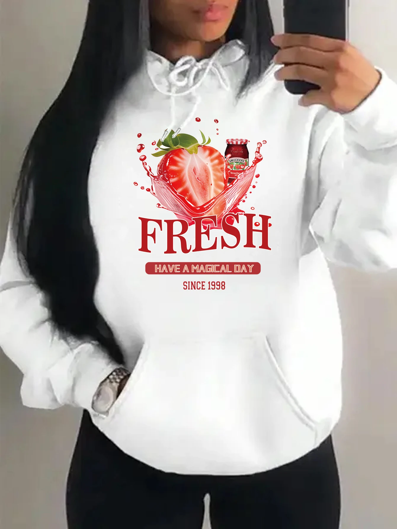 Fresh Canned Strawberries Design Hoodies Female Autumn Y2K Multicolor Womenswear Fleece Hip Hop Pullover Pocket Loose Streetwear