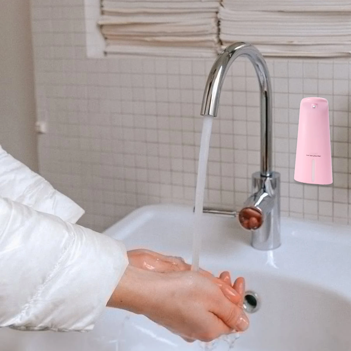 

1Pcs Auto Induction Liquid Soap Dispenser Sanitary Easy Setup Smart Infrared Sensor Waterproof Compartment Pink