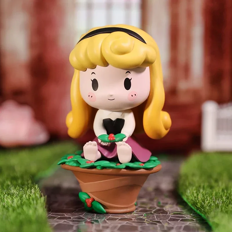 ディズニープリンセス限定シリーズ ブラインドボックス、コレクタブルアクションフィギュア、キュートな可動式人形、サプライズコレクタブルモデルギフト付き