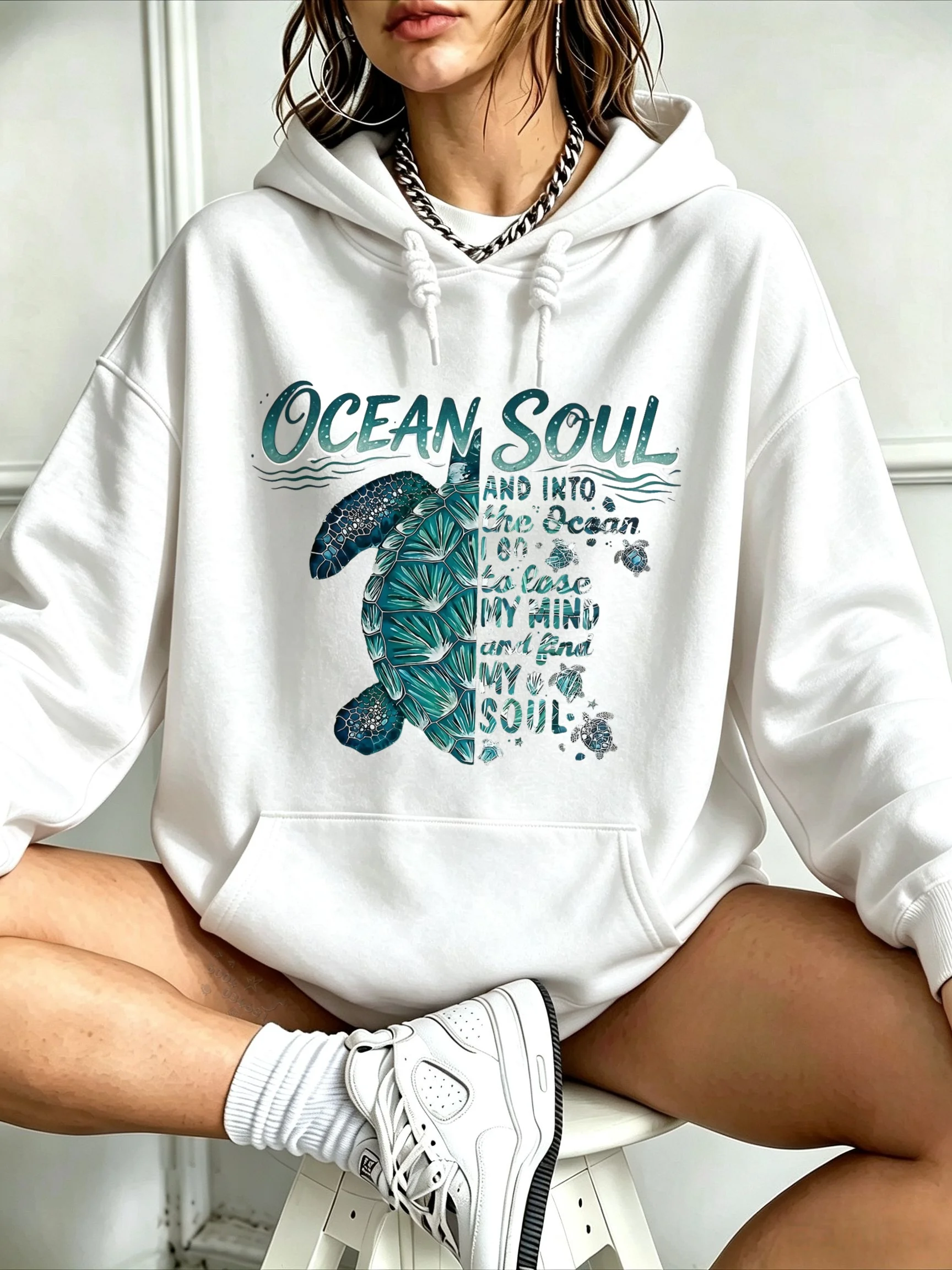 Man Women Oversized Pullover Hoodie Ocean Soul Sea Turtle Letter Graphic Hooded Sweatshirt Kangaroo Pocket Casual Tops