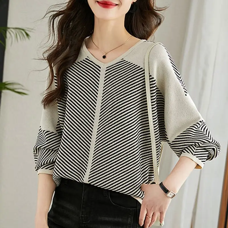 Temperament Summer Sweaters Women\'s V-Neck Striped Contrast Color Patchwork Fashion Casual Versatile Loose Long Sleeve Knit Tops