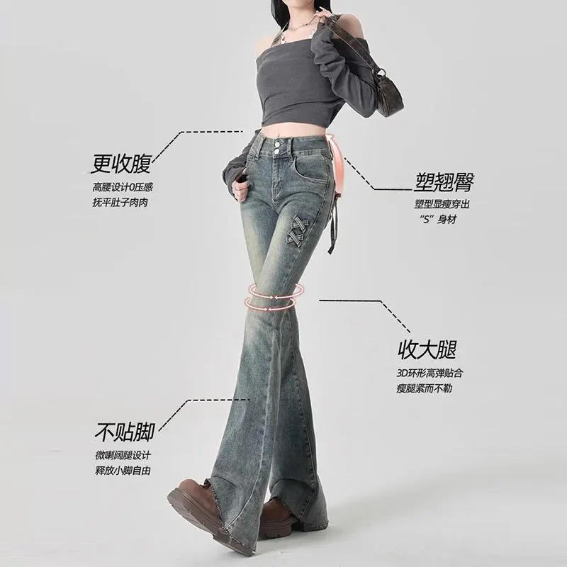 Calça jeans feminina vintage com lavagem a ácido, cintura alta, desgastada, detalhe cruzado, bainha dividida, y2k, streetwear 2025