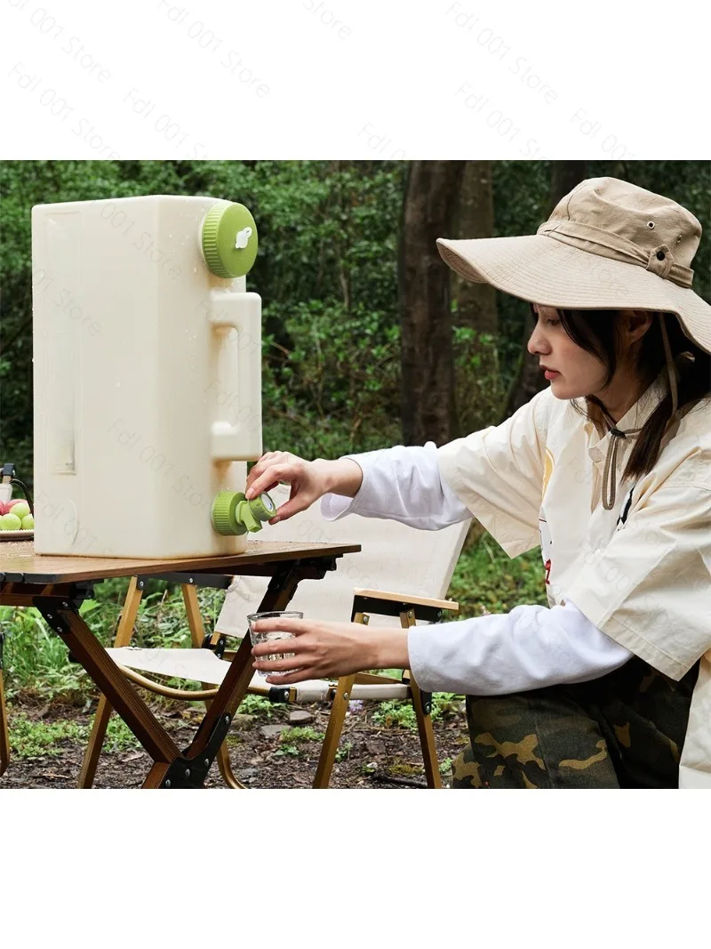 Manufacturer outdoor camping portable portable car water storage tank with faucet food grade rectangular large-capacity bucket