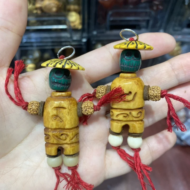 -Tuo-bone old Tibetan-style a Dai cute  bag hanging random delivery