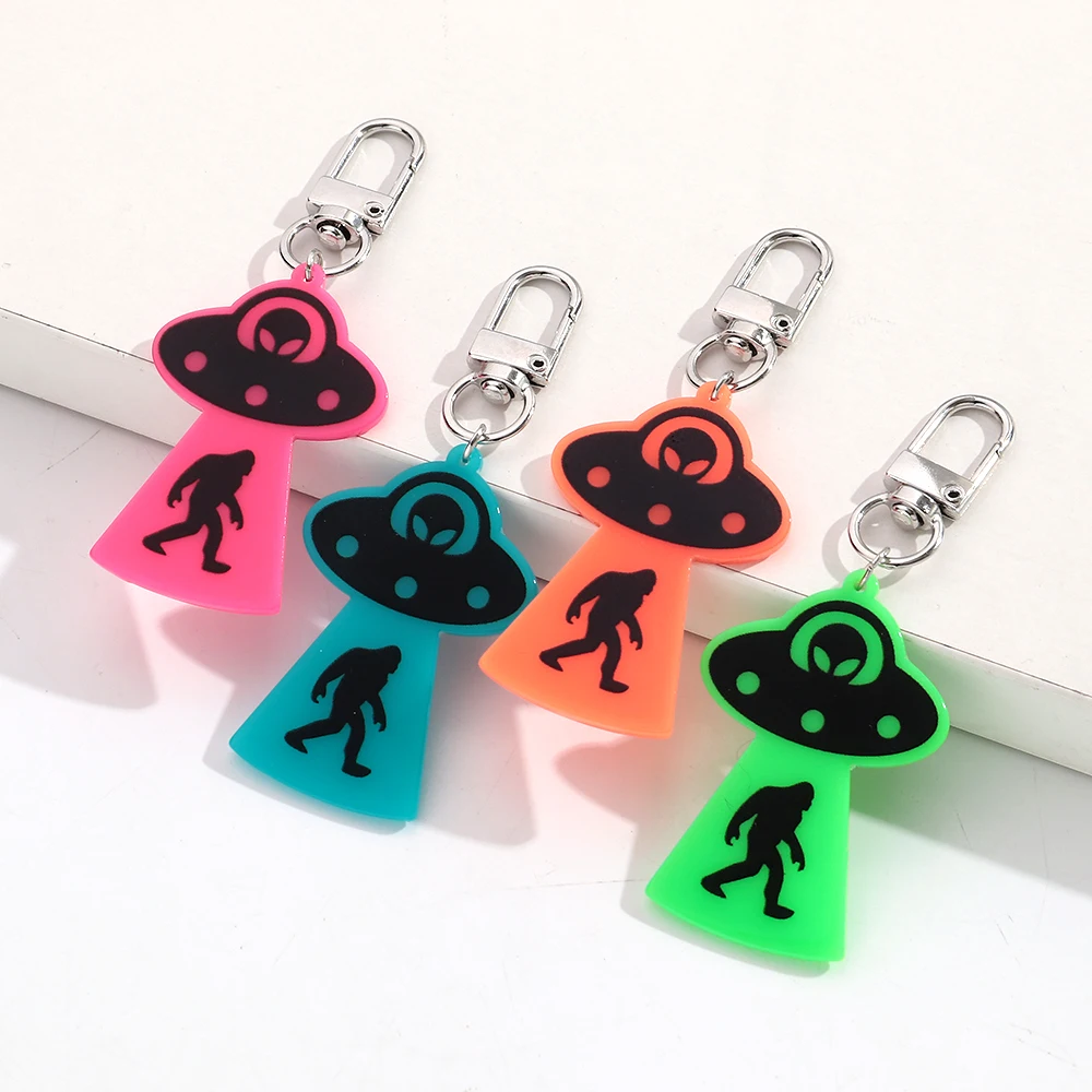 Creative Colorful Acrylic UFO Alien Keychain Funny Keyring Bag Charms Pendant for Men Women Halloween Jewelry Accessories Gift