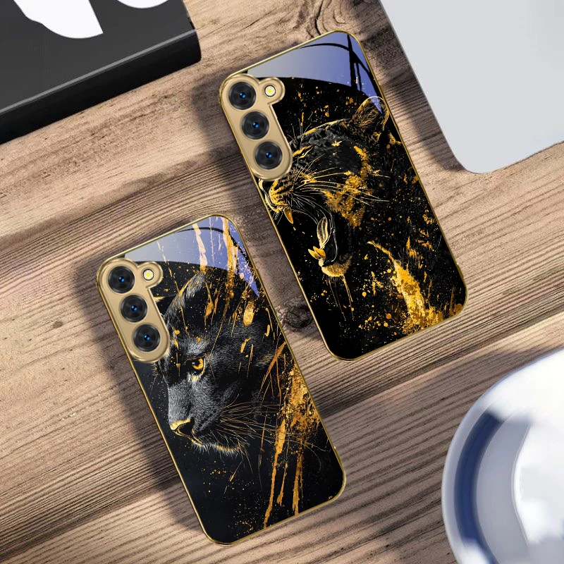 

Black Panther Roars For Samsung Galaxy S26 S20 FE S21 S22 S23Plus S24 Ultra 25Ultra S21+ S9 S22 S8 S23 Golden glass phone case
