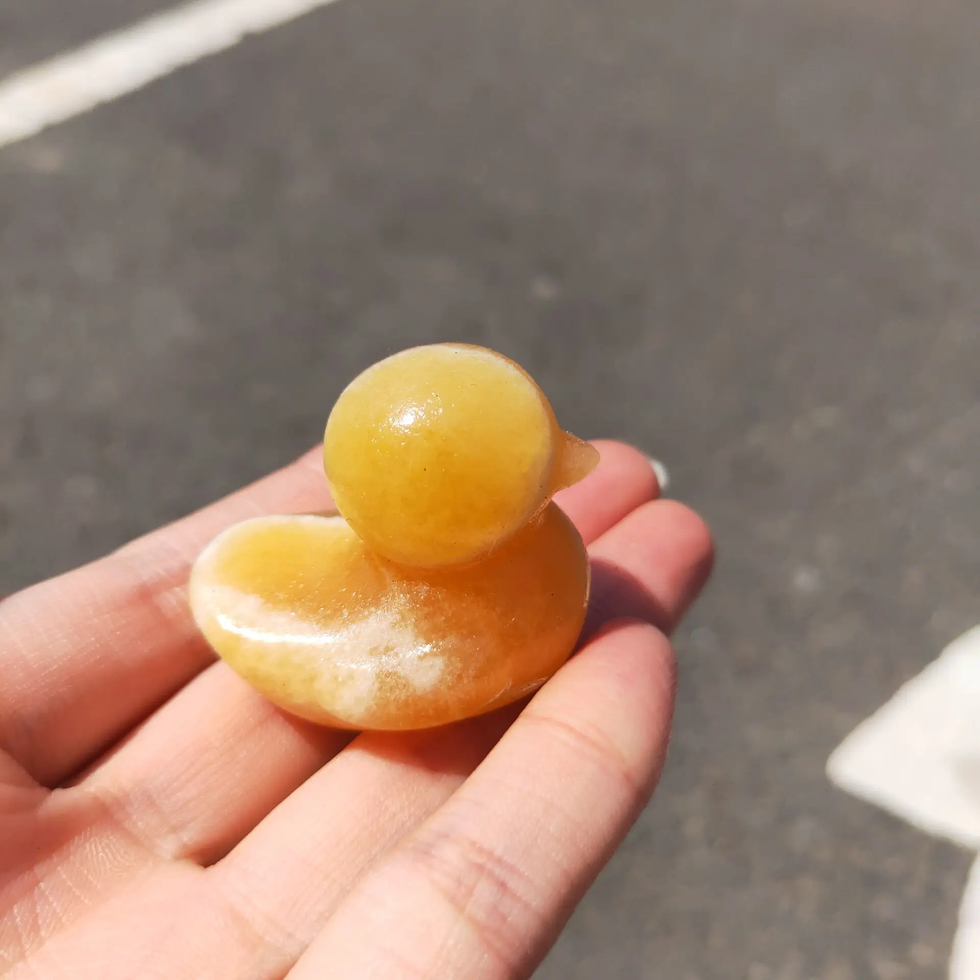 1pcs Natural Yellow calcite duck Hand Craved Animals Quartz Polished Healing Decoraction Meditation Stone