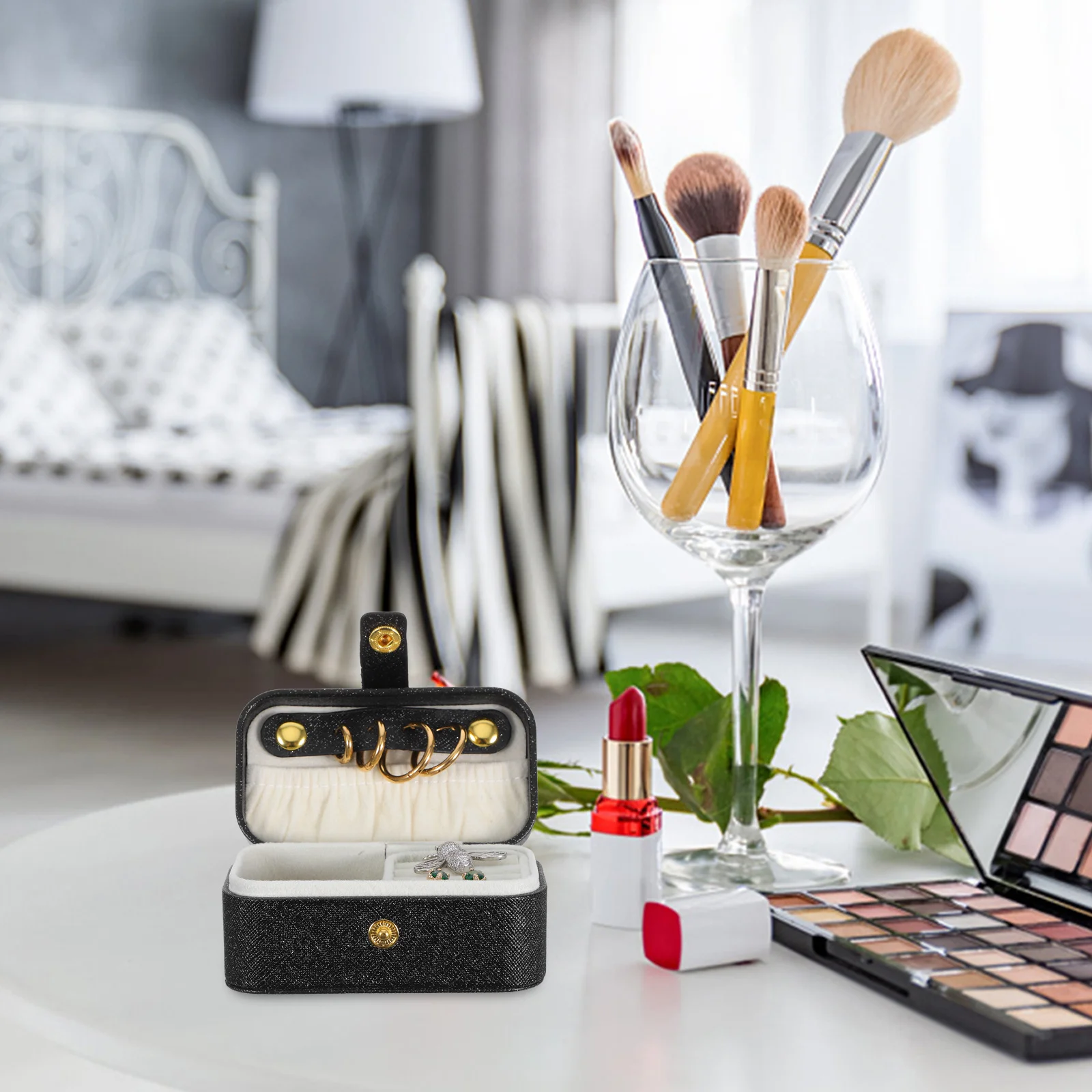 

Mini Travel Ring Jewelry Box Compact Organizer Portable Earring Case Storage for Girls Women Travel Jewelry Holder Outdoor Use