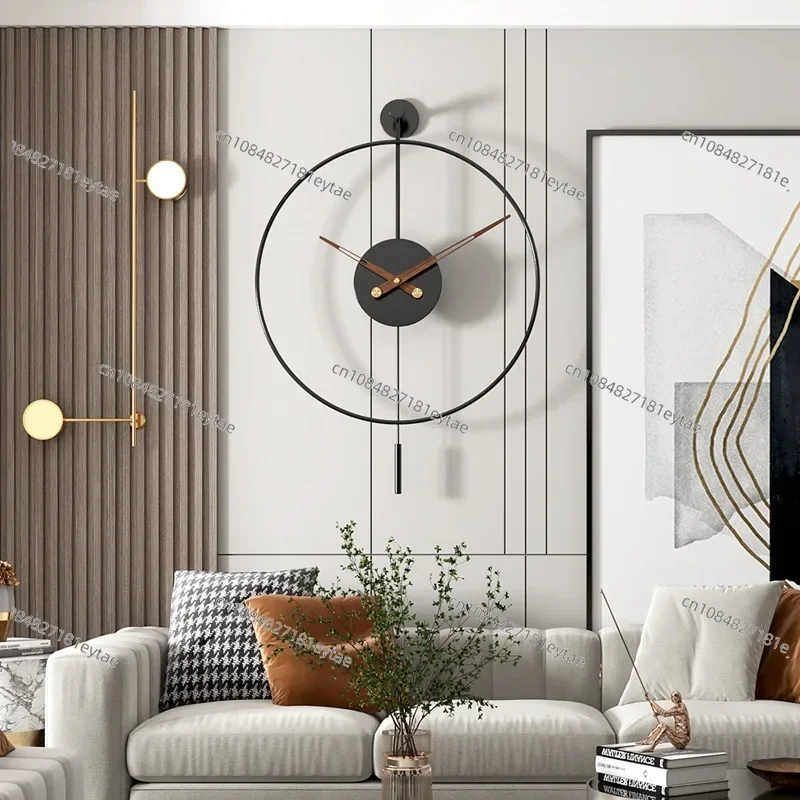 Simple wall clock Living room European swing hammer Round creative clock Decorative wall clock