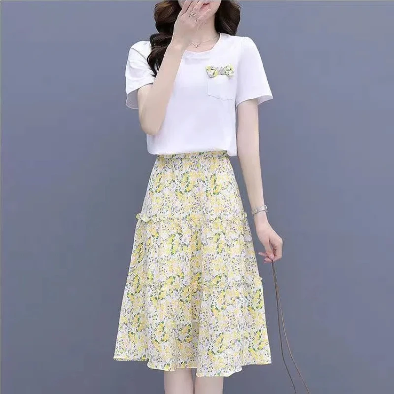 Summer New Fashion Sweet Fragmented Flowers Summer Two Piece Set Round Neck Pocket Short Sleeve T-shirt High Waist Printed Skirt