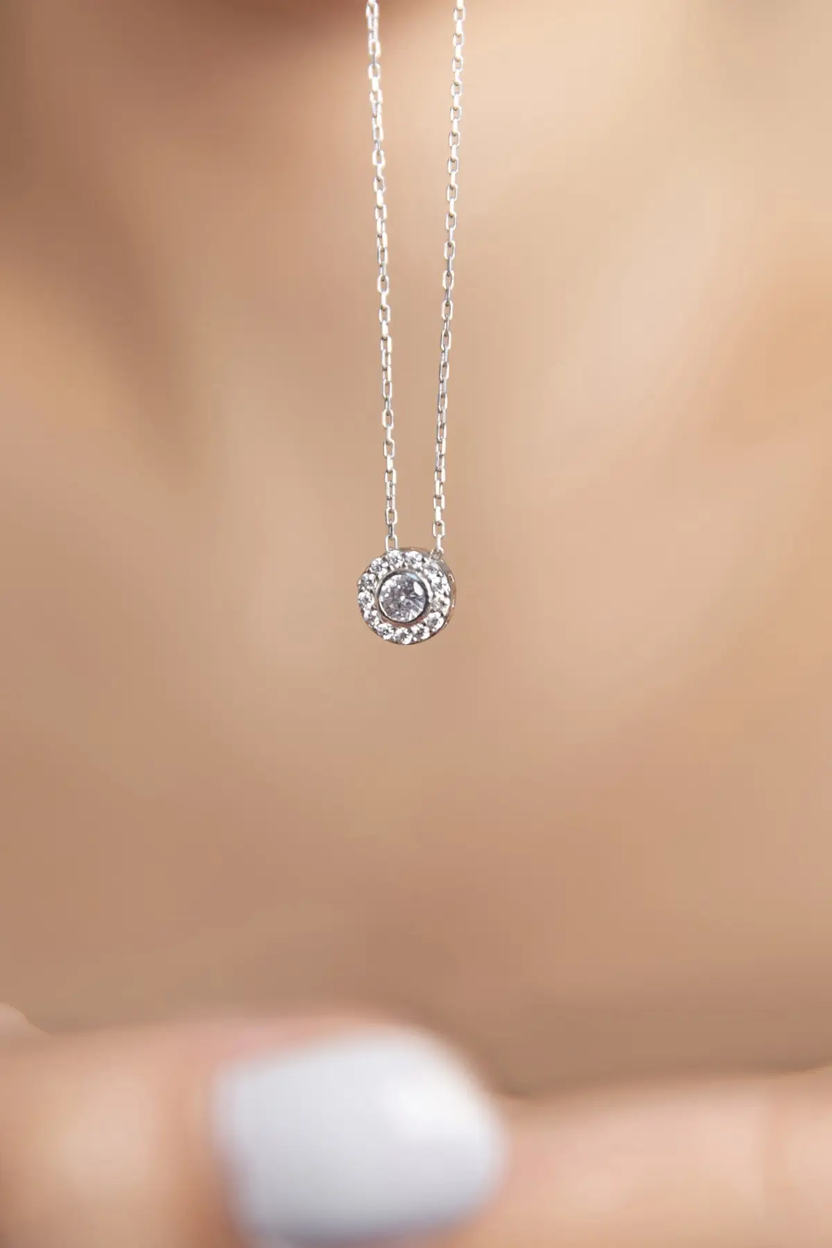 

One Cubic Zirconia 925 Sterling Silver Necklace