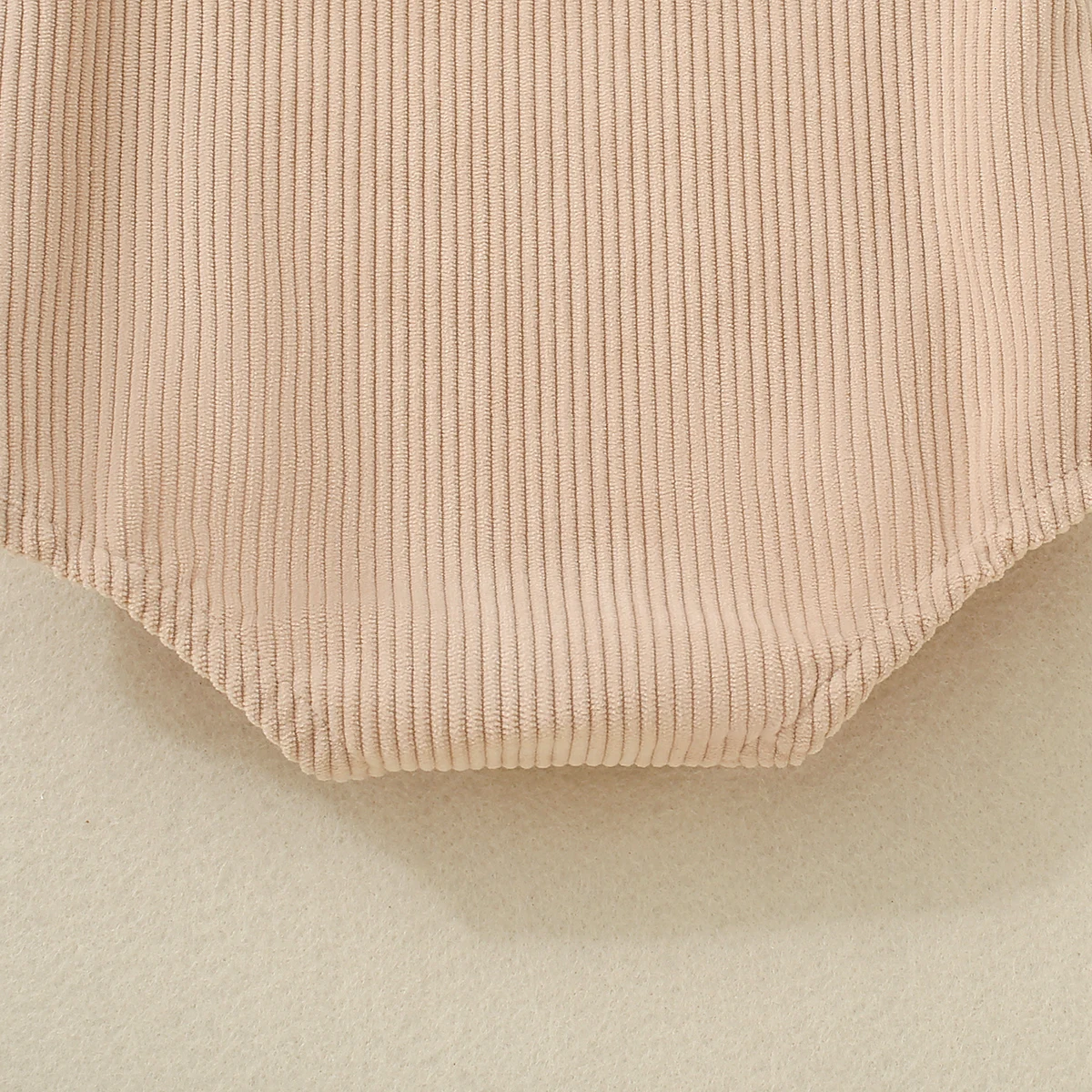 Bavaglini estivi ricamati con  - Baby Clothing Neutral recensione e prezzo