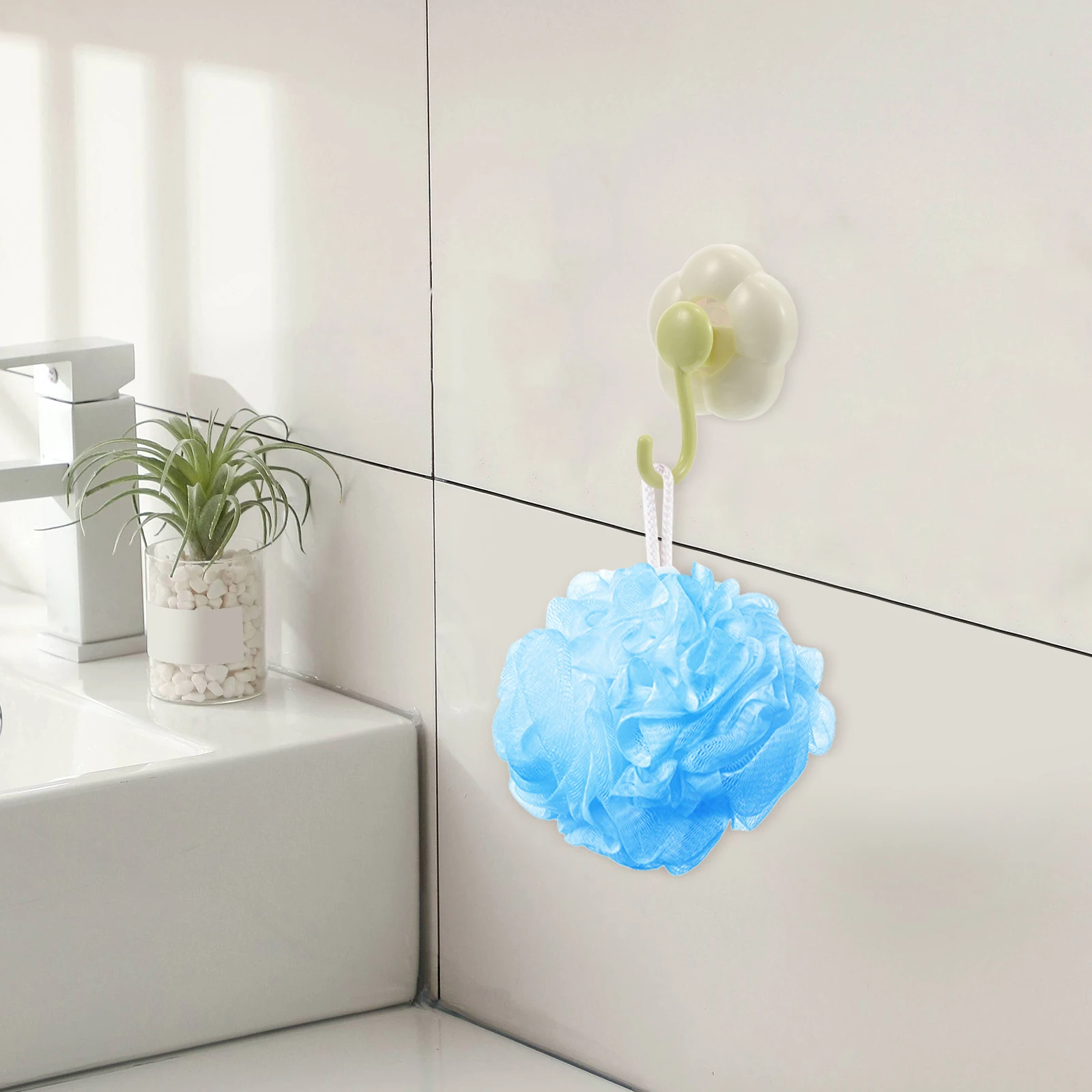 

Flower Suction Cup Hook Reusable No-Drill Removable Wall Hanger Bathroom Kitchen Washable Cartoon Flower Hook for Glass Doors