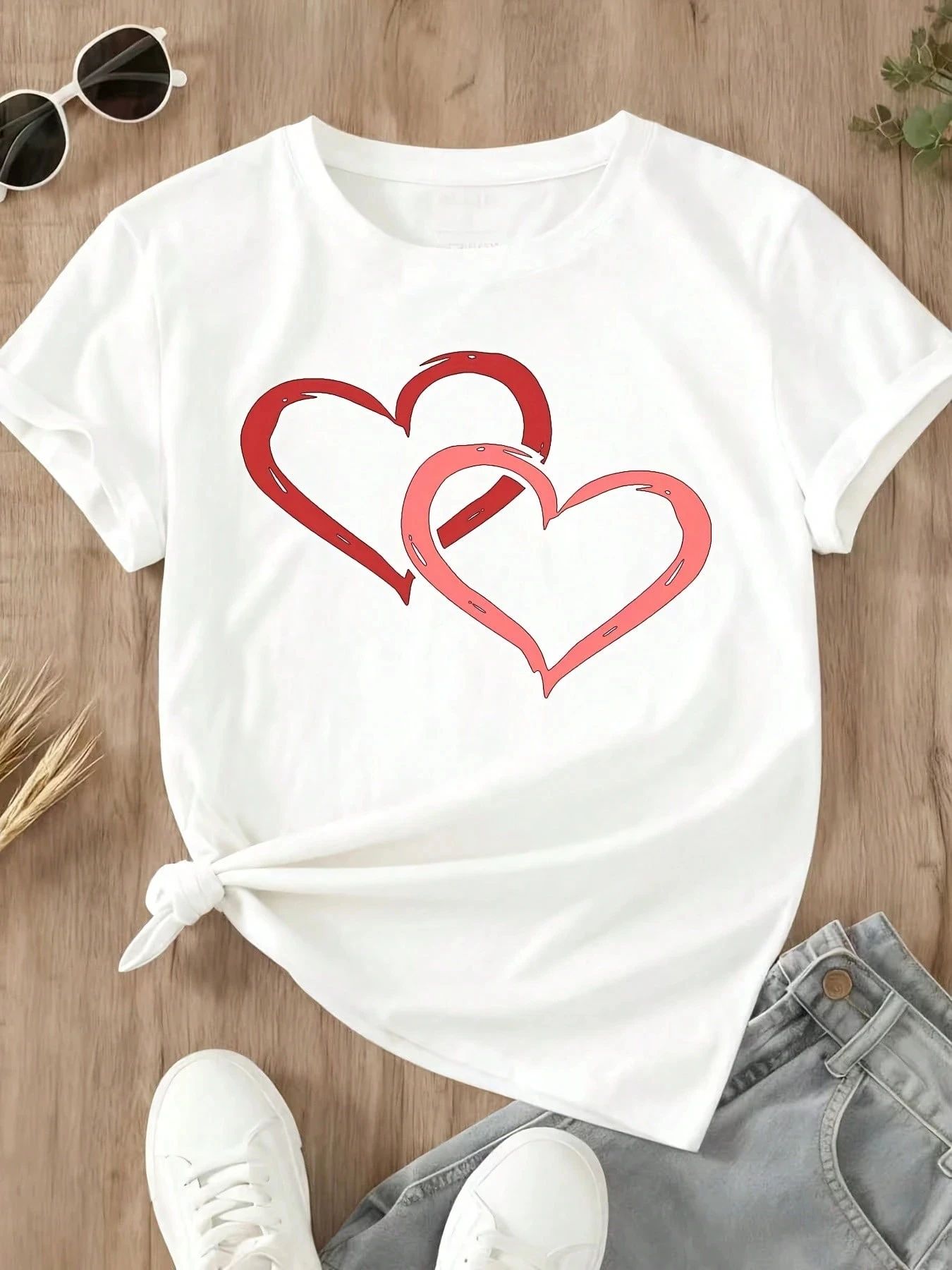 تي شيرت نسائي طباعة الحب 2026 ملابس نسائية صيفية كبيرة الحجم طازجة ونظيفة متعددة الاستخدامات بلوزة غير رسمية بأكمام قصيرة