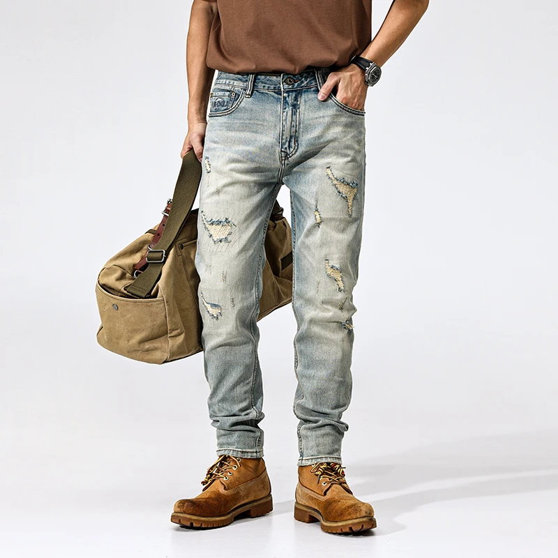 Italian Fashion New Men's Jeans Scratch Washed Nostalgic Stretch Slimming Light Blue Jeans Designer Embroidered Pants Hombre