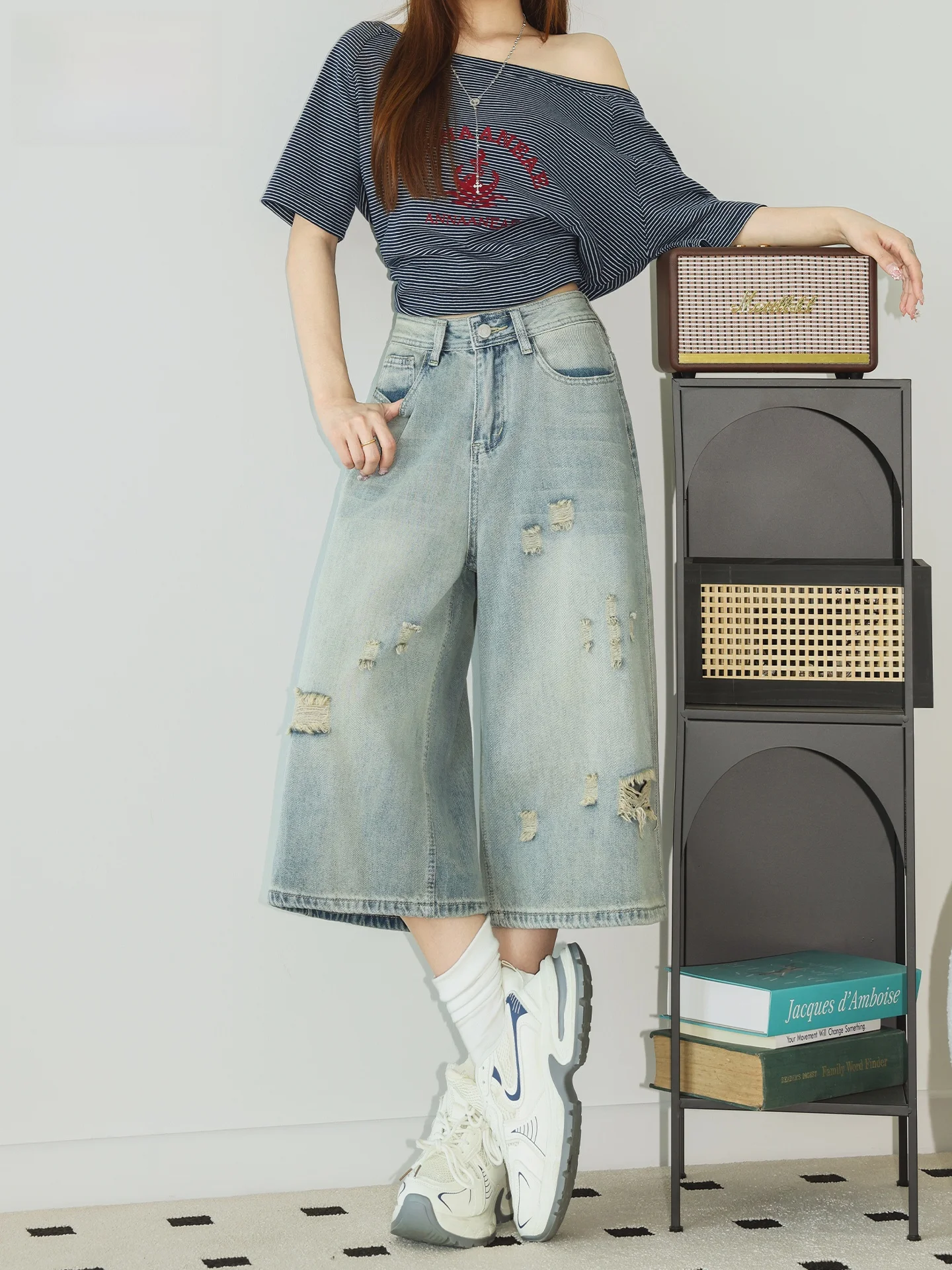 

Light Blue Washed Distressed Straight Leg Denim Jeans High Waist Wide Leg Pants Loose Fit Casual Style Spring Summer New Arrival