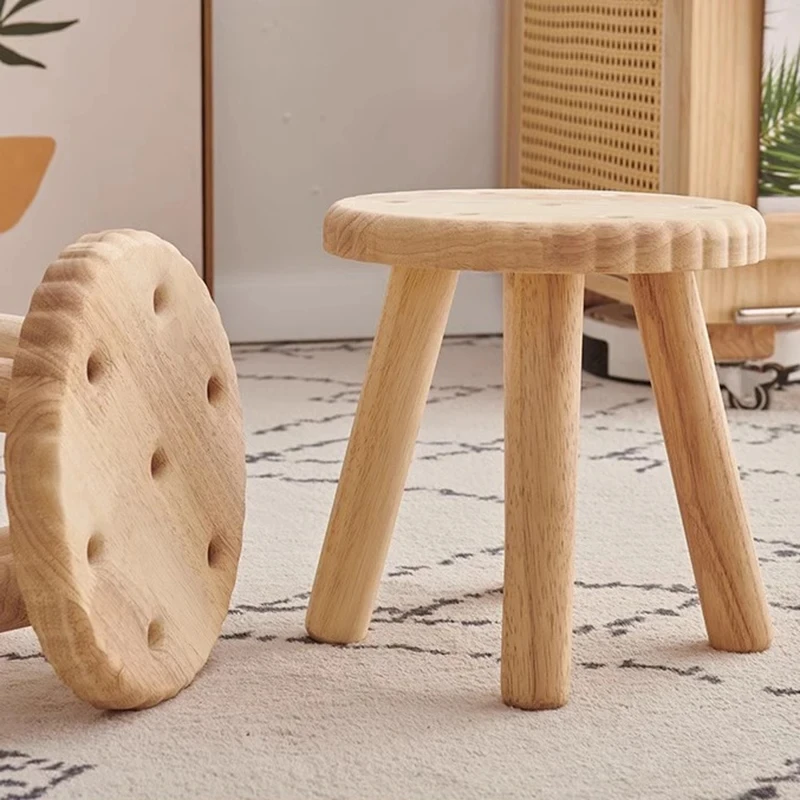 

Apartment Wooden Small Stools Kids Meditation Ultralight Cute Creative Foot Stool Lazy Fashion Modern Sillas Lounge Furniture