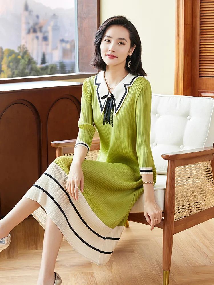 

2023 Summer And Autumn New Arrival Pleated Dress Large Size For Women