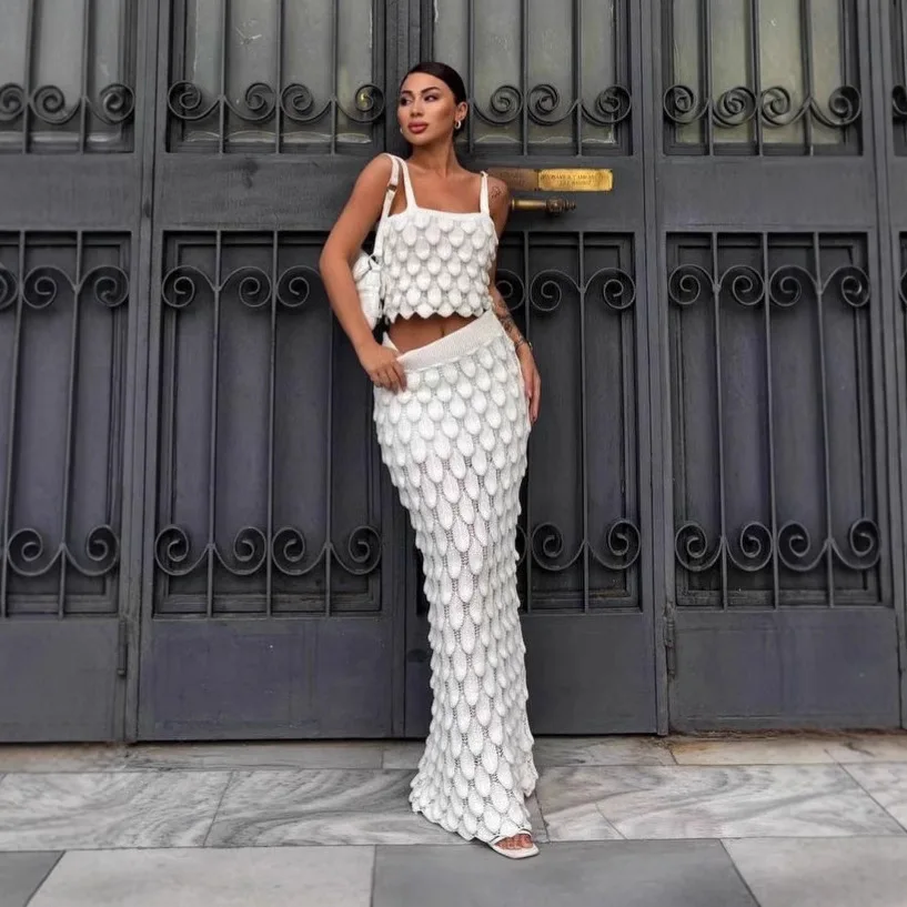 2026 موضة جديدة مقياس الحمالة + تنورة قطعتين مجموعات المرأة الصيف مثير وأنيق بلون بلوزات وتنورة مجموعة للنساء