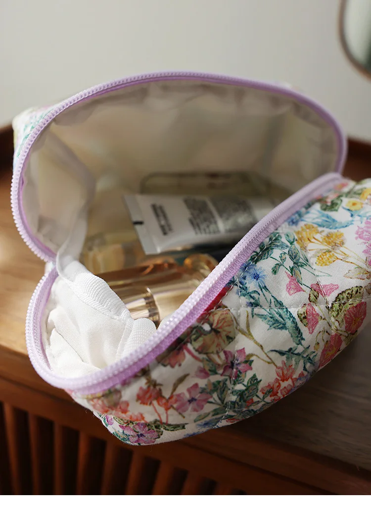 Tragbare Kosmetiktasche, niedlicher Cartoon-Blumendruck, Kulturbeutel, Reisebedarf, Aufbewahrungstasche für Hautpflege, multifunktionale Liner-Tasche – Detail 7