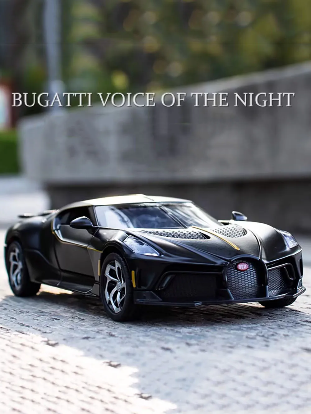 1:24 Bugatti La Voiture Noire Spielzeugauto-Miniaturmodell mit Sound-Licht, zurückziehbar, 4 Türen, geöffnete Fahrzeugmodelle, Kindertagsgeschenk