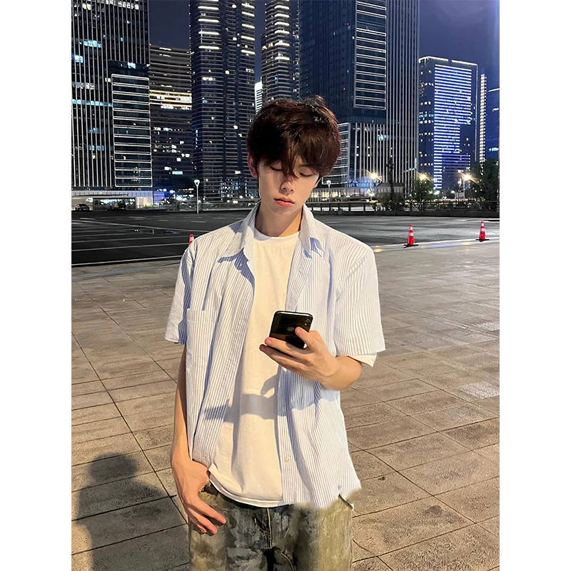 

Light Blue Striped Short Sleeve Men's Shirt Summer Korean Style Five Sleeve Outerwear Premium Feeling Teenage Sun Protection ...